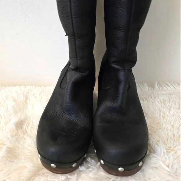 S.  O.  L.  D.    UGG Black Leather Sheepskin Lined Wood Heel Boots size 8 - Picture 6 of 14